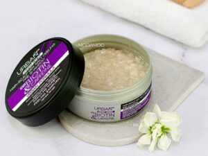 اسکراب لایه بردار پوست کف سر حاوی بیوتین و کافئین و نمکUrban Care دریا اربن کر