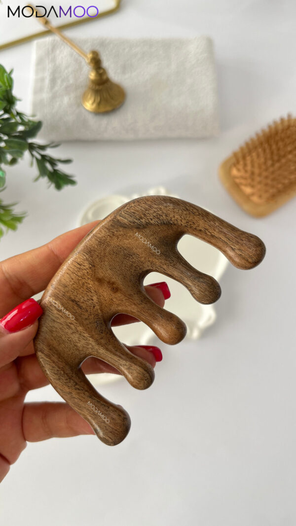 گواشا چوبی گردو ماساژور کف سر و گردن